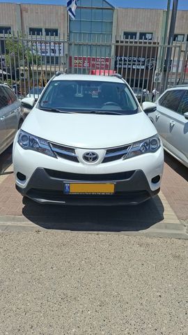 מודעת רכב טויוטה RAV4