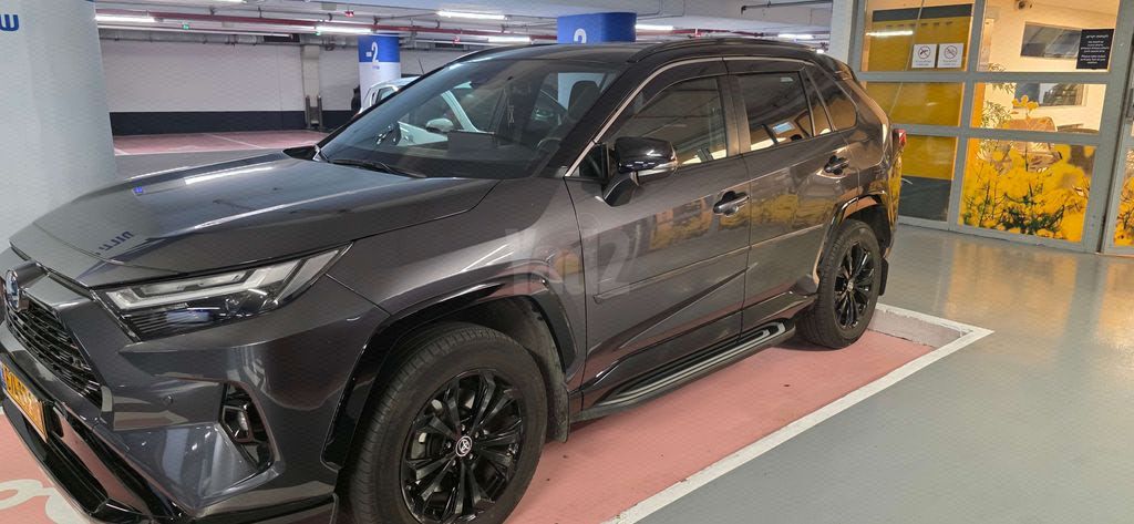 מודעת רכב טויוטה RAV4