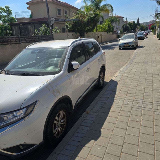 מודעת רכב מיצובישי אאוטלנדר