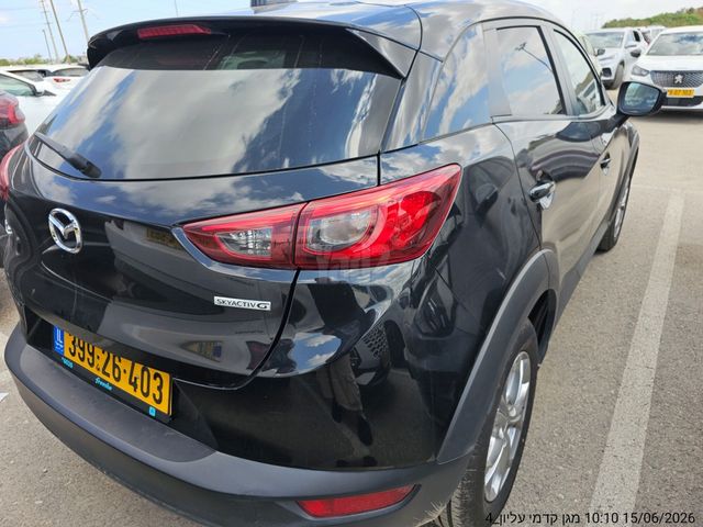 מודעת רכב מאזדה CX-3