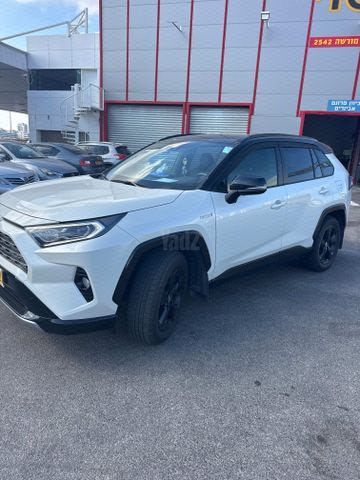 מודעת רכב טויוטה RAV4