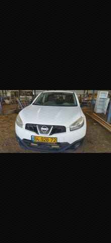 קשקאי 4X2 Visia אוט׳ 5 מק 2.0 (140 כ״ס) [2010-2014]