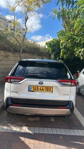 מודעת רכב טויוטה RAV4