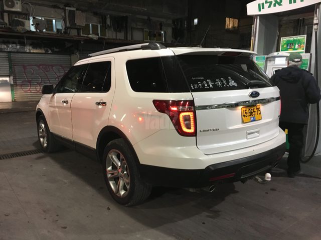 מודעת רכב פורד אקספלורר
