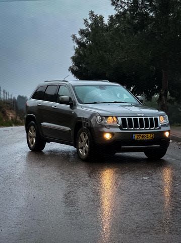 מודעת רכב ג'יפ גרנד צ'ירוקי