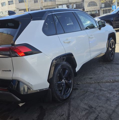 מודעת רכב טויוטה RAV4