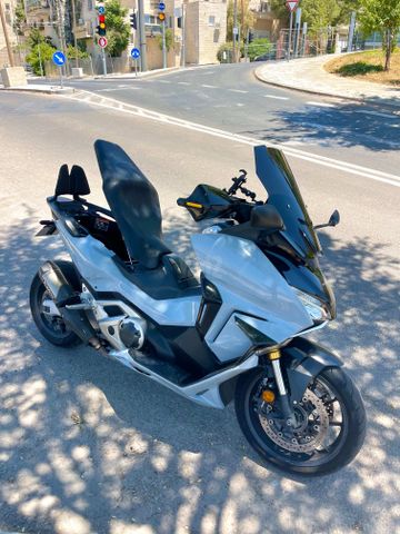 מודעת רכב הונדה פורזה 750