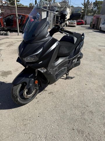 מודעת רכב סאן יאנג ג'וי-מקס Z-250
