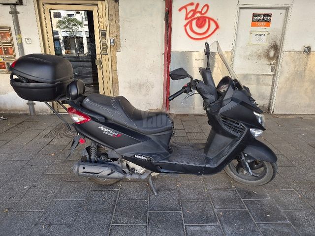 מודעת רכב סאן יאנג ג'וי רייד 200