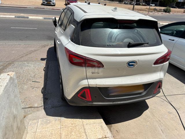 מודעת רכב ג'י.איי.סי GE3