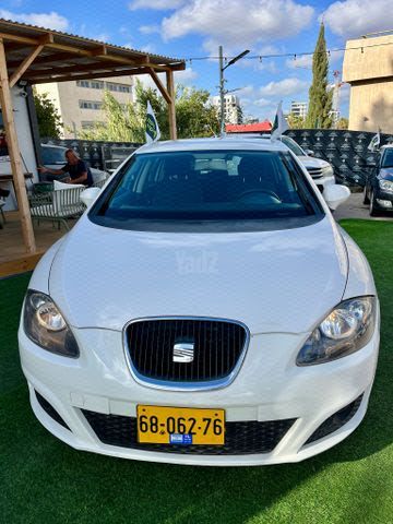 מודעת רכב סיאט לאון