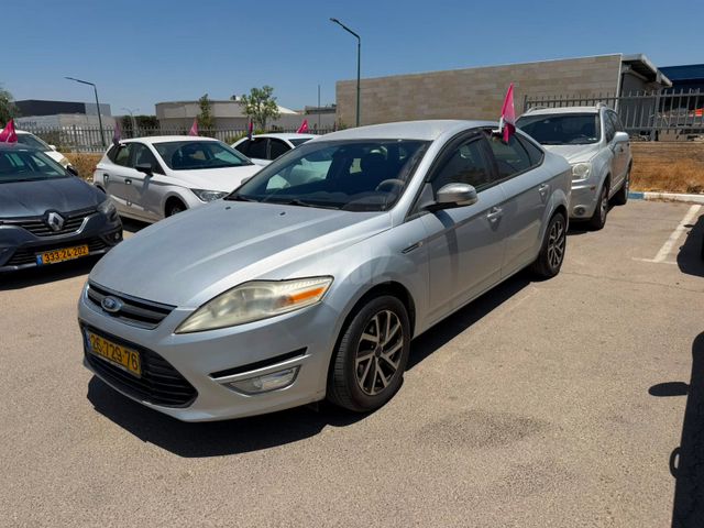 מודעת רכב פורד מונדאו