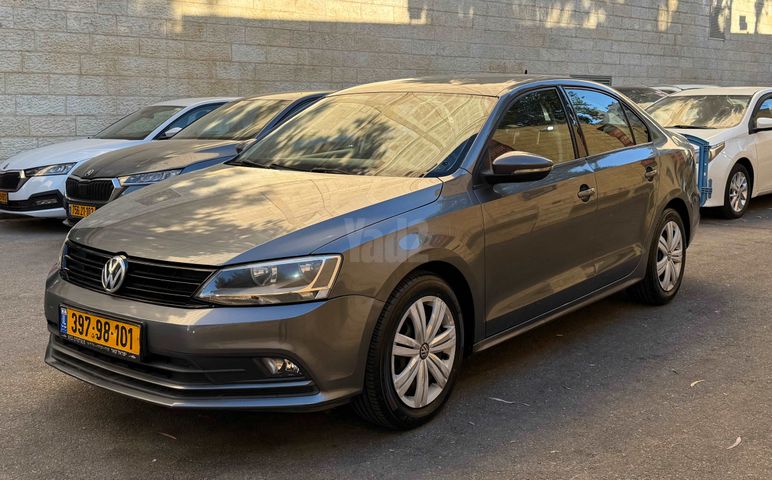 מודעת רכב פולקסווגן ג'טה