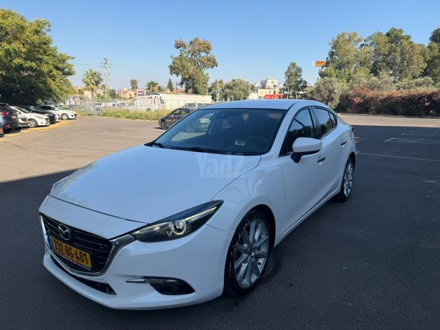 מודעת רכב מאזדה 3