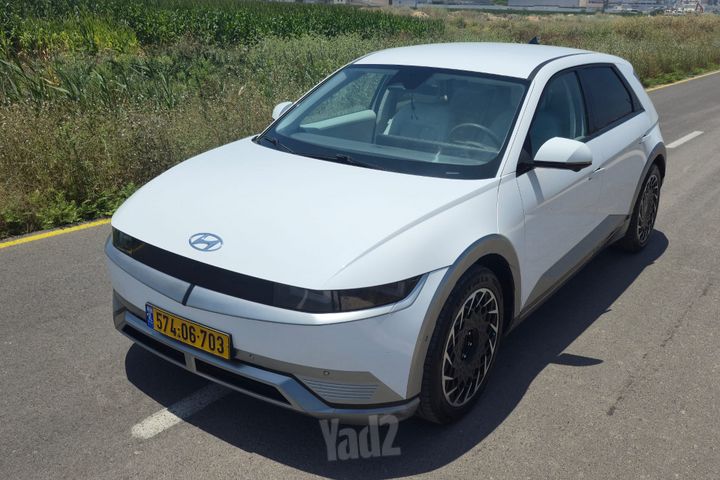 איוניק 5 4X2 Luxury חשמלי אוט׳ (217 כ״ס)