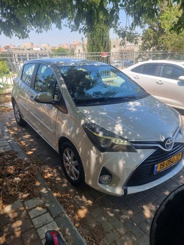 מודעת רכב טויוטה יאריס