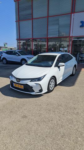 מודעת רכב טויוטה קורולה