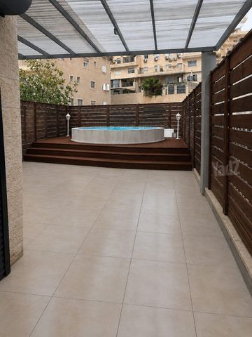 דירת גן למכירה בירושלים — 4