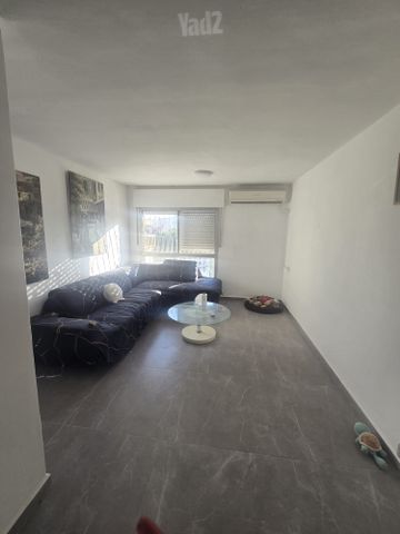 הקרן 10
