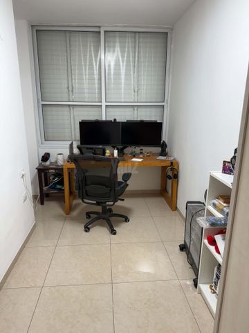 שדרות ירושלים 100