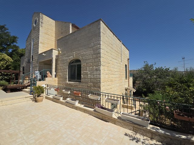 אלה 