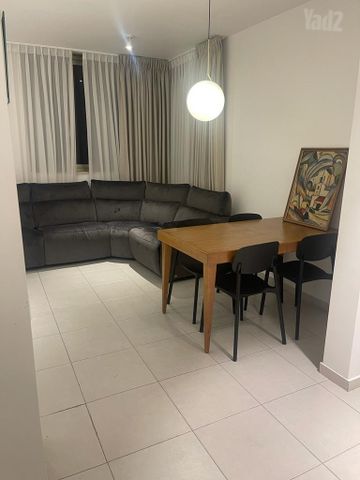 דירה למכירה בתל אביב יפו (תיווך) — 2