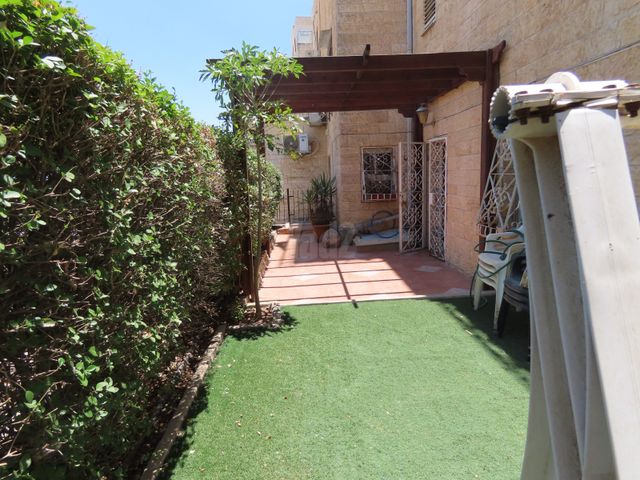 שלום סיוון 