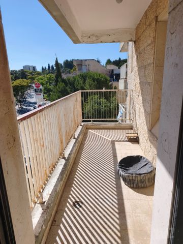 דירה למכירה בירושלים (תיווך) — 2