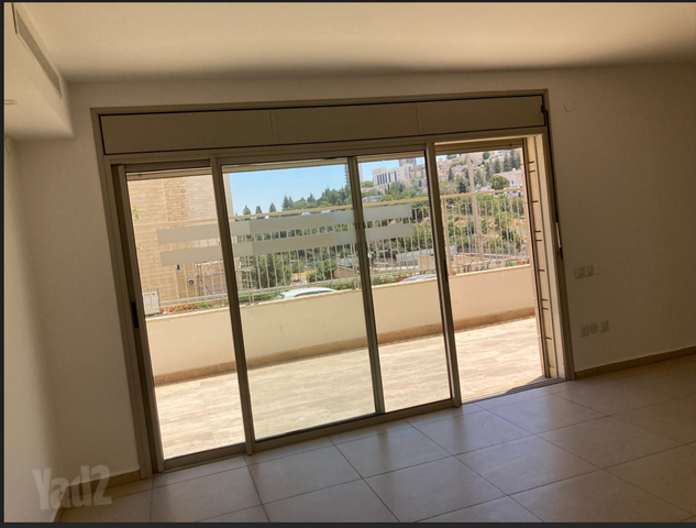 דירת גן למכירה בירושלים (תיווך) — 3