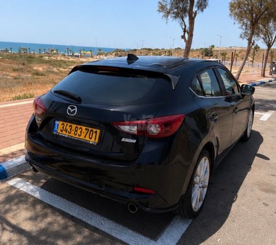 מודעת רכב מאזדה 3