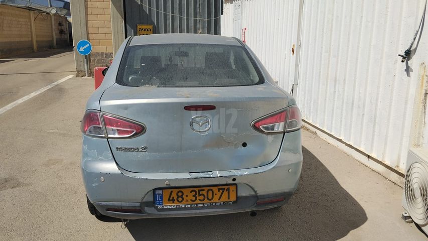 מודעת רכב מאזדה 2