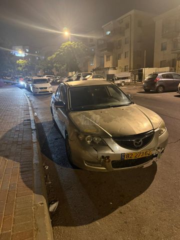מודעת רכב מאזדה 3