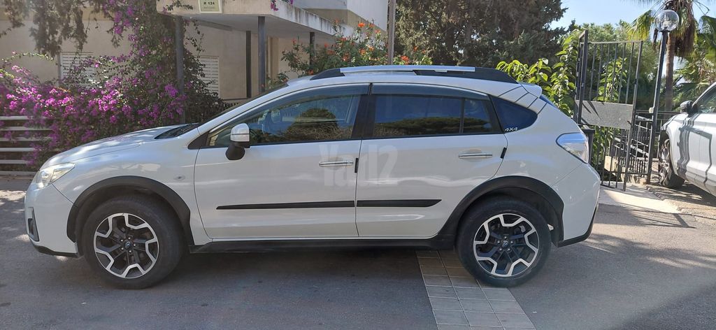 מודעת רכב סובארו XV