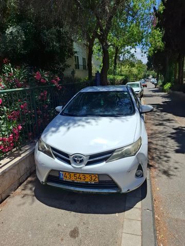 מודעת רכב טויוטה אוריס