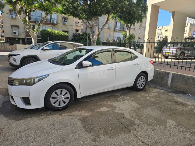 מודעת רכב טויוטה קורולה