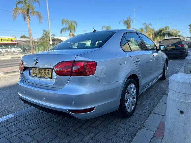 מודעת רכב פולקסווגן ג'טה