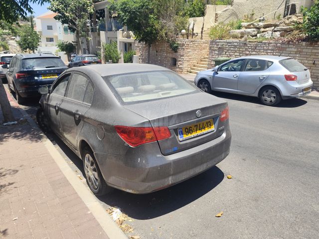מודעת רכב אם ג'י 350