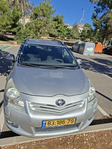 מודעת רכב טויוטה ורסו