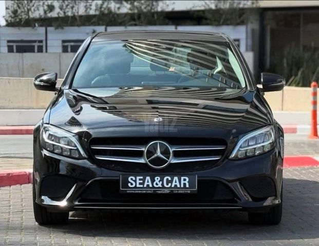 מודעת רכב מרצדס-בנץ C-class
