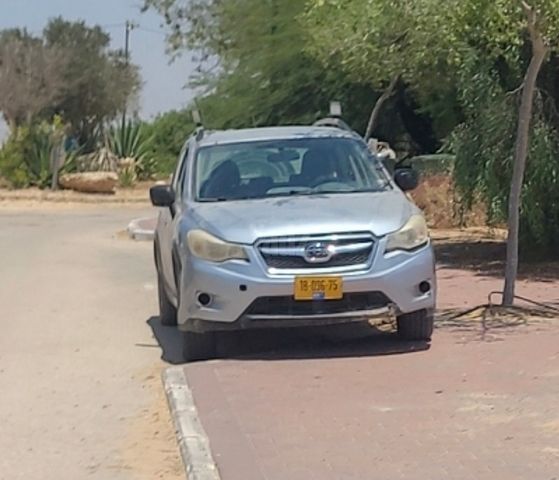 מודעת רכב סובארו XV