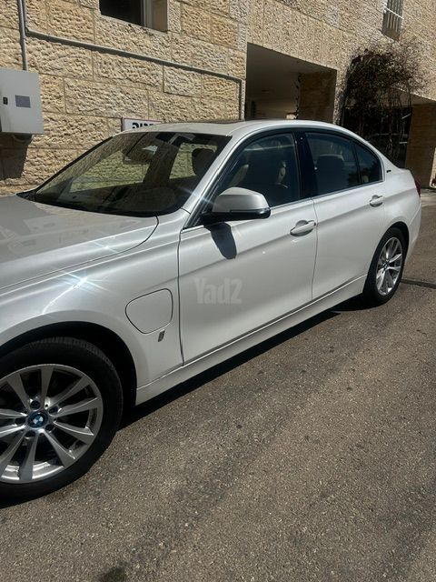 מודעת רכב ב מ וו סדרה 3