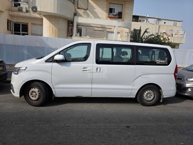 מודעת רכב יונדאי H-1 / i800