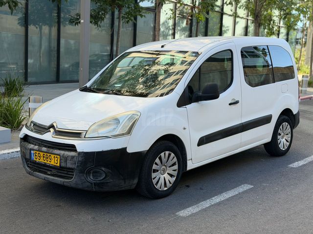 מודעת רכב סיטרואן ברלינגו