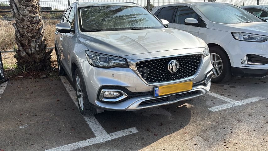 מודעת רכב אם ג'י EHS PHEV