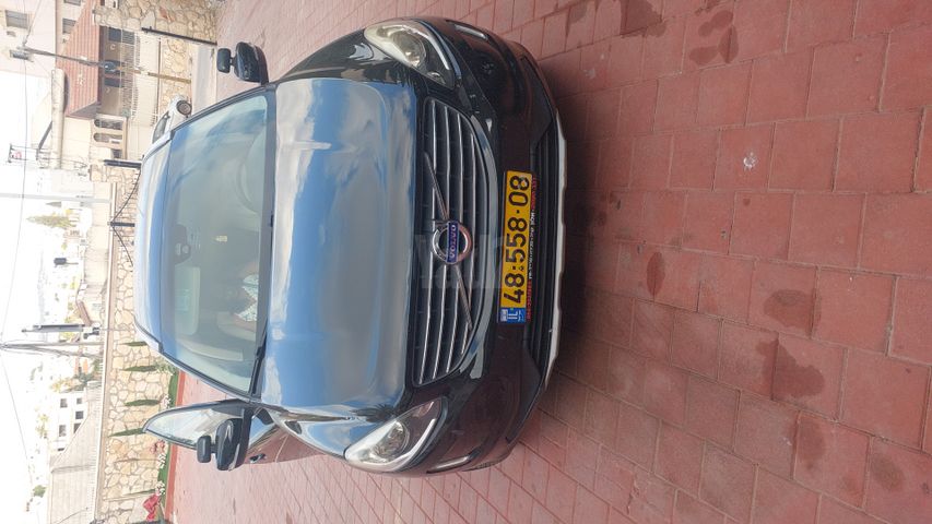 XC60 4X4 Kinetic אוט׳ דיזל 2.4 (190 כ״ס)