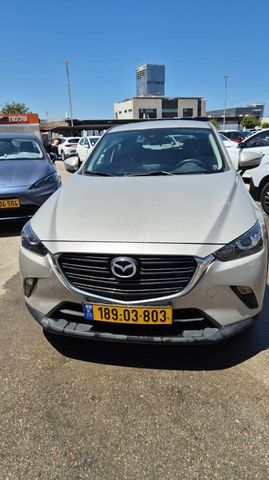 מודעת רכב מאזדה CX-3