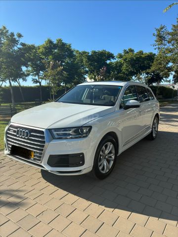 מודעת רכב אאודי Q7
