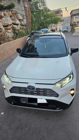 מודעת רכב טויוטה RAV4