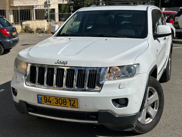מודעת רכב ג'יפ גרנד צ'ירוקי