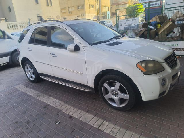 מודעת רכב מרצדס-בנץ ML